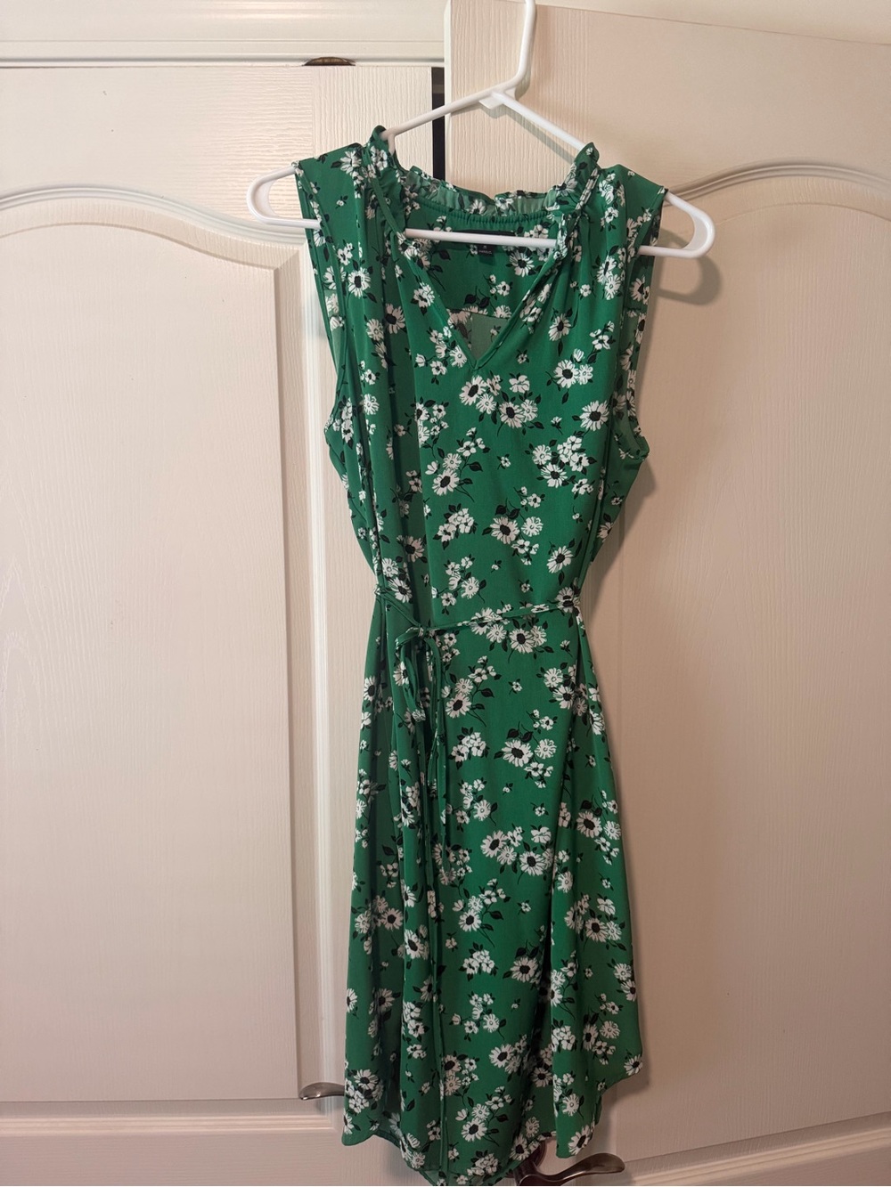 41 Hawthorn Green Floral Sleeveless Wrap Dress